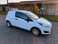 FORD FIESTA VAN