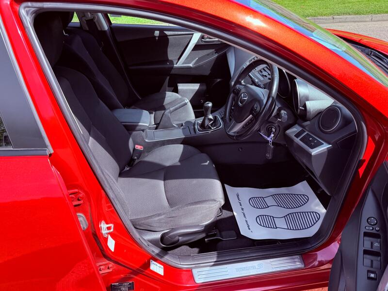 MAZDA MAZDA3
