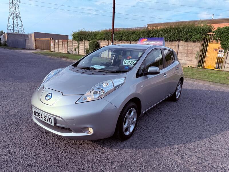 NISSAN LEAF